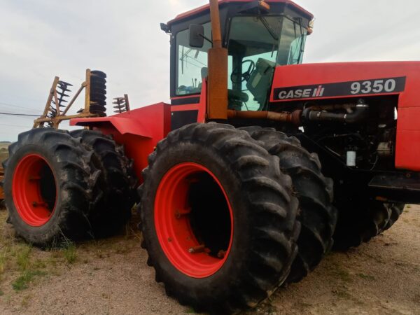 Tractor 9350 Case Con Rastra Tatu de 92 Discos Enganchado - Imagen 4